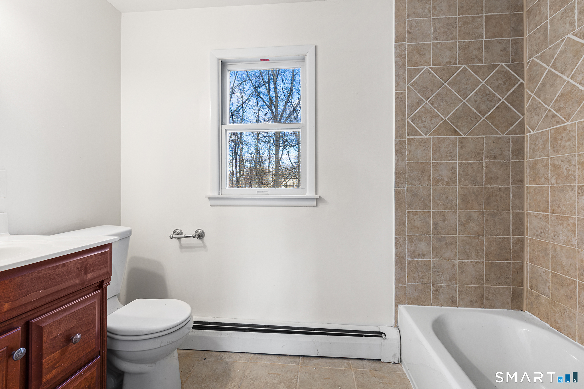 8 Woodlawn Drive Bethel CT 06801