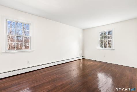 8 Woodlawn Drive Bethel CT 06801