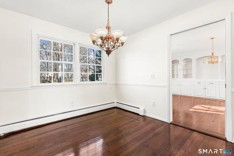 8 Woodlawn Drive Bethel CT 06801