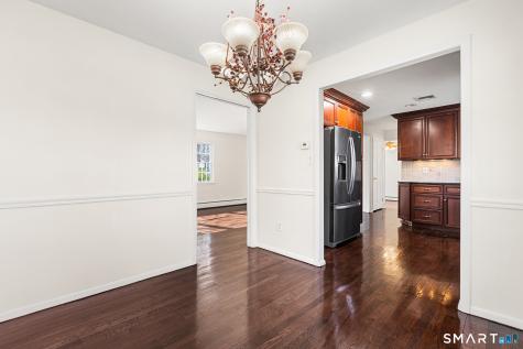 8 Woodlawn Drive Bethel CT 06801