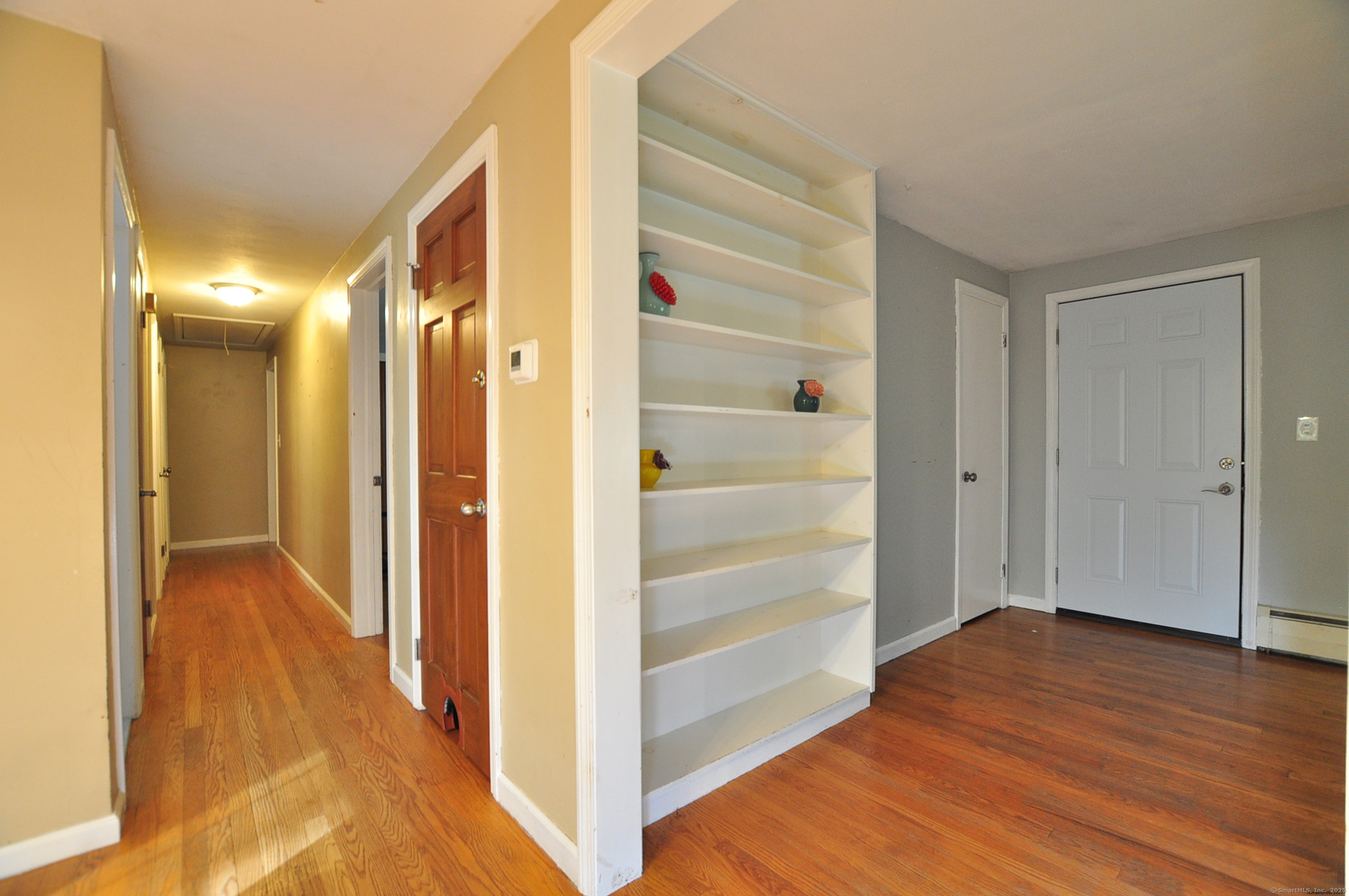 10 Foothills Way Bloomfield CT 06002