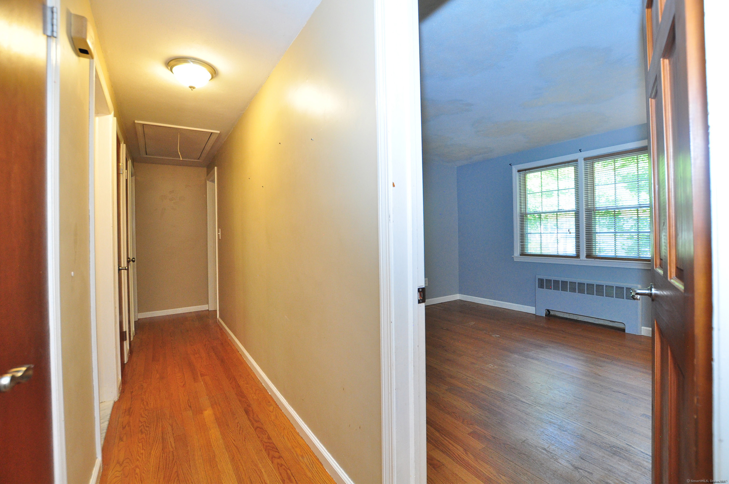 10 Foothills Way Bloomfield CT 06002