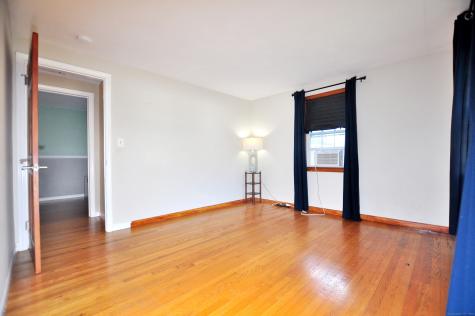 10 Foothills Way Bloomfield CT 06002