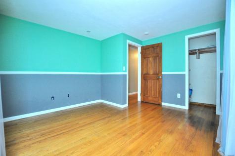 10 Foothills Way Bloomfield CT 06002