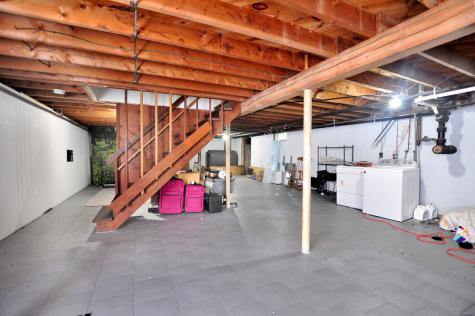 10 Foothills Way Bloomfield CT 06002