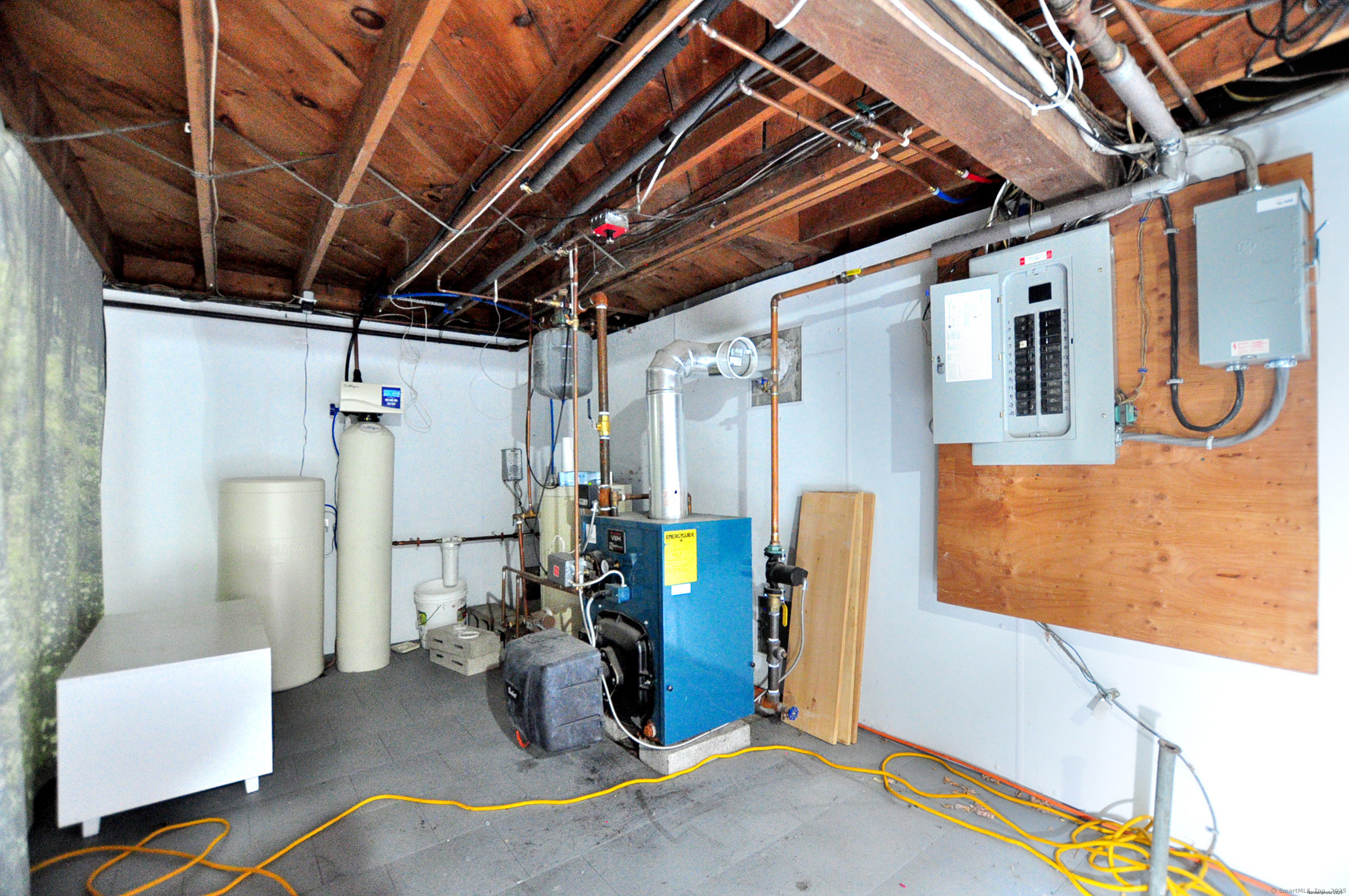 10 Foothills Way Bloomfield CT 06002