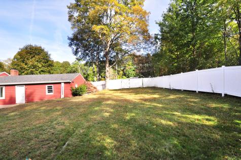 10 Foothills Way Bloomfield CT 06002