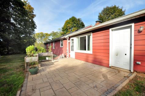 10 Foothills Way Bloomfield CT 06002