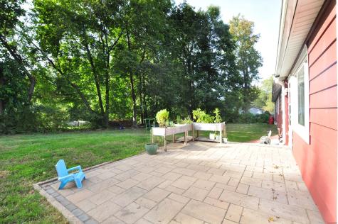 10 Foothills Way Bloomfield CT 06002