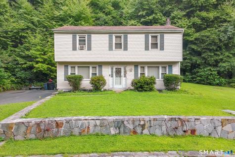 34 Pilgrim Trail Woodbury CT 06798