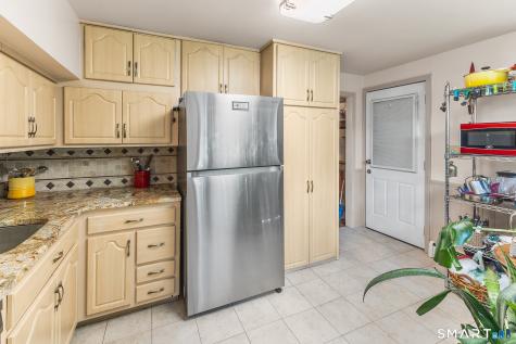 34 Pilgrim Trail Woodbury CT 06798
