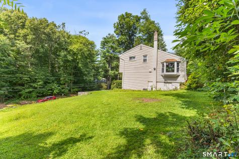 34 Pilgrim Trail Woodbury CT 06798