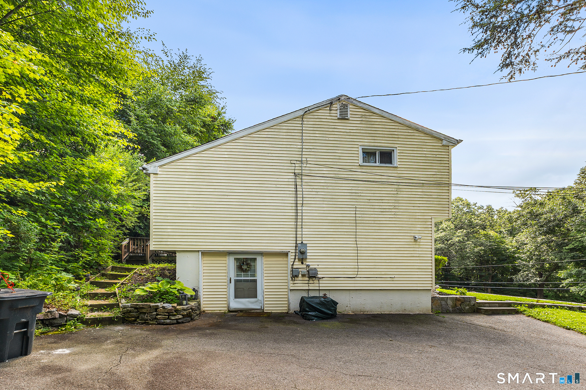 34 Pilgrim Trail Woodbury CT 06798