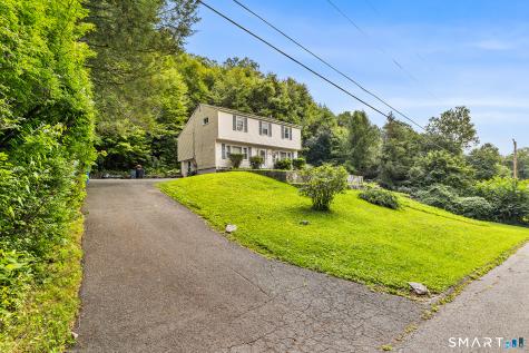 34 Pilgrim Trail Woodbury CT 06798