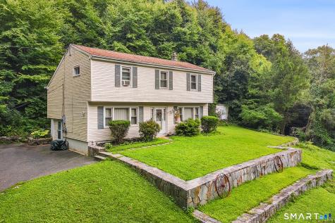 34 Pilgrim Trail Woodbury CT 06798