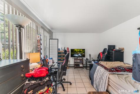 34 Pilgrim Trail Woodbury CT 06798