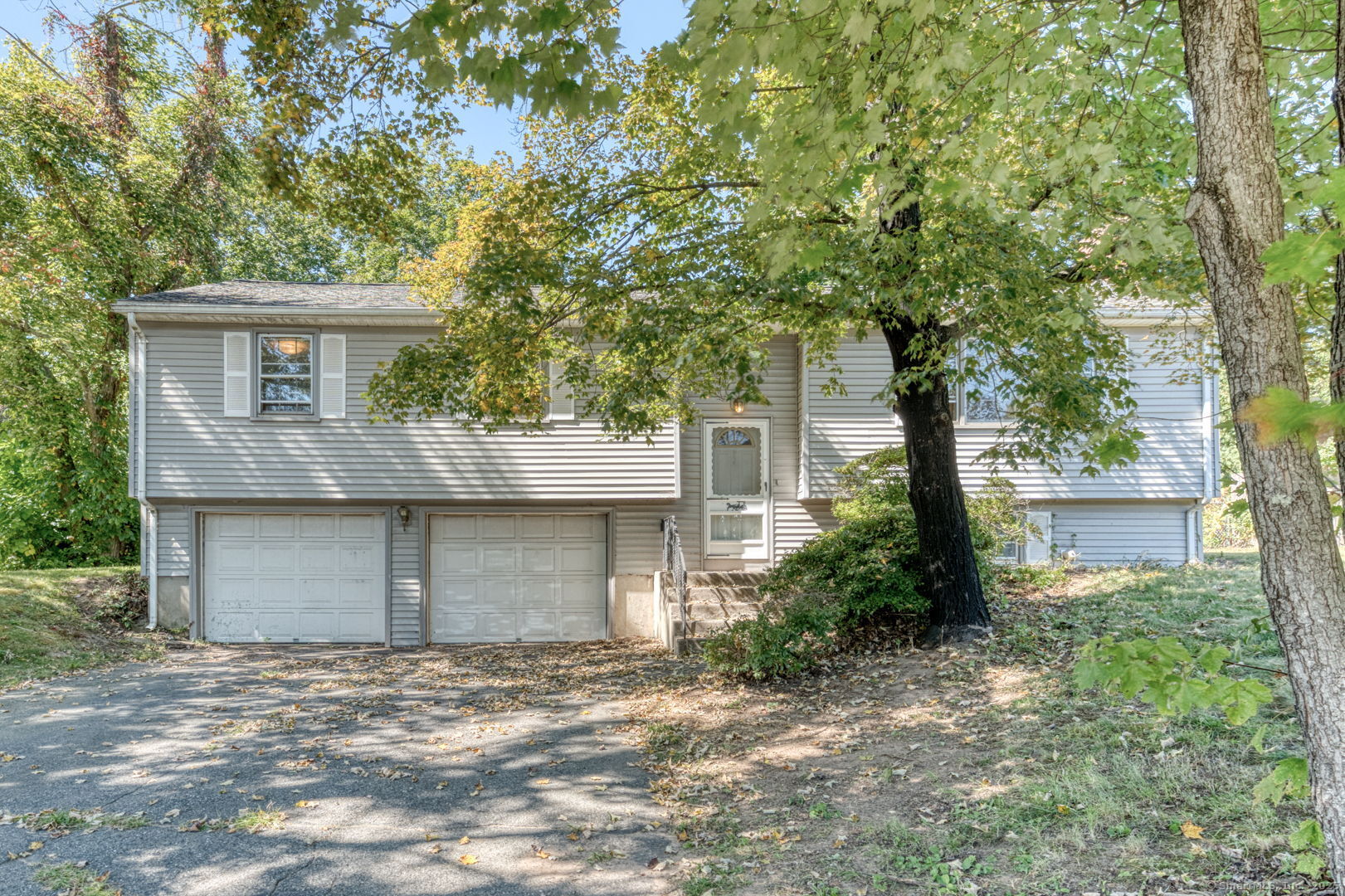 92 Spoonville Road East Granby CT 06026