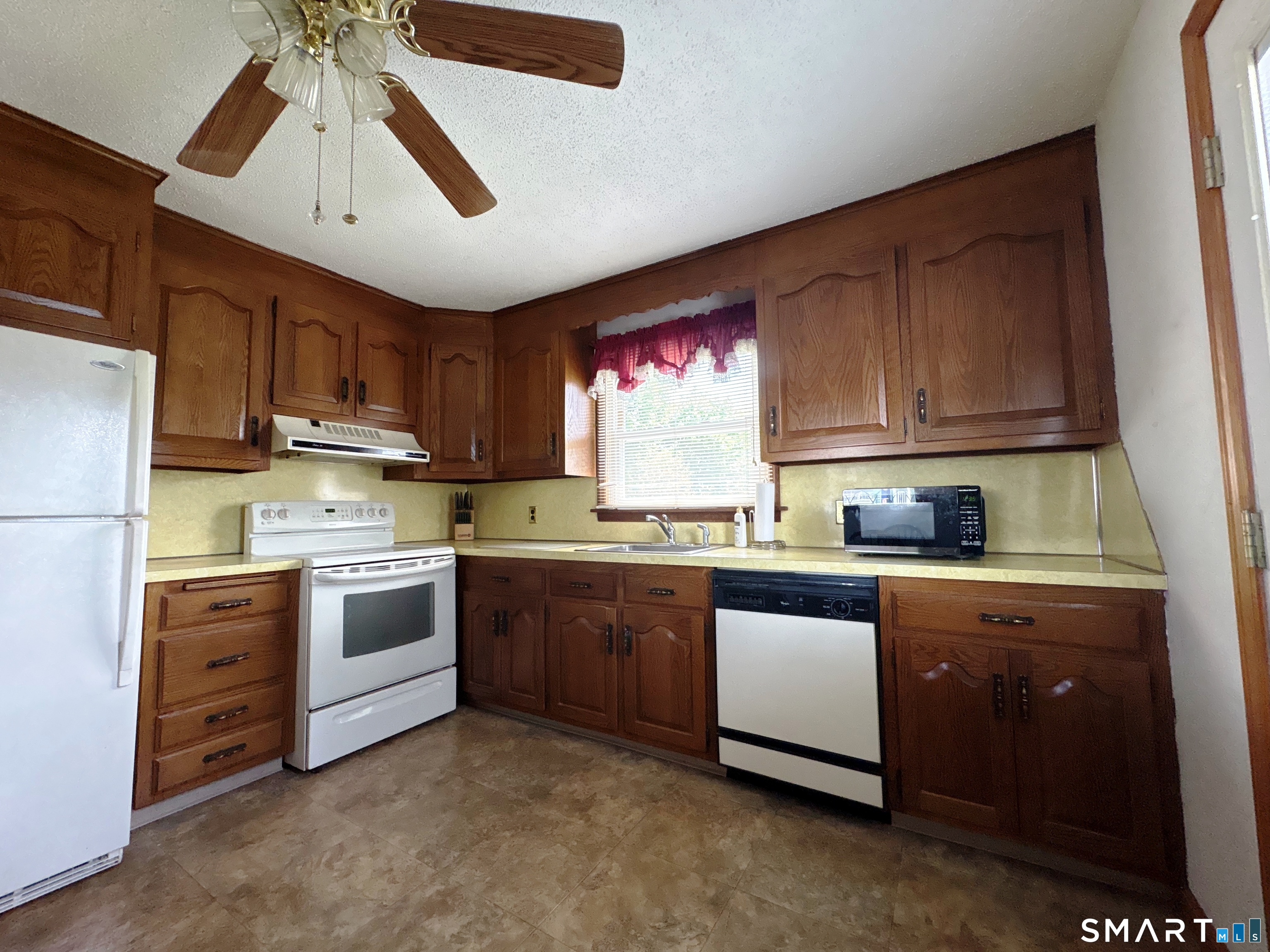20 Garibaldi Street Watertown CT 06779