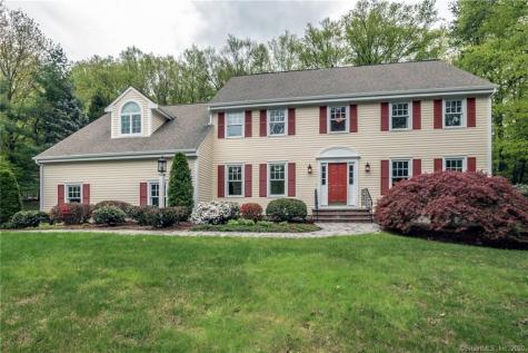 49 Lexington Road Avon CT 06001