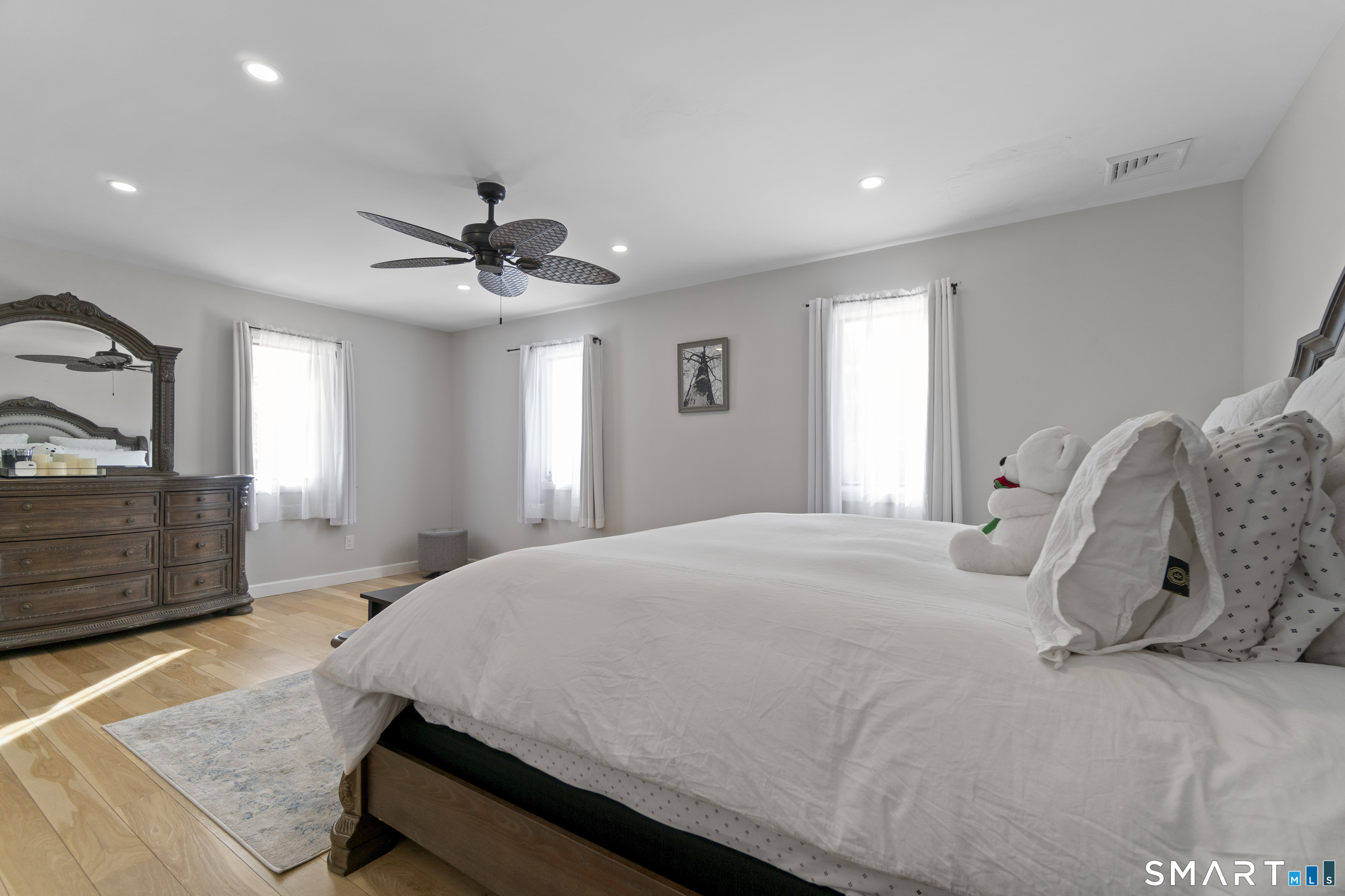 25 Zack Lane Bristol CT 06010