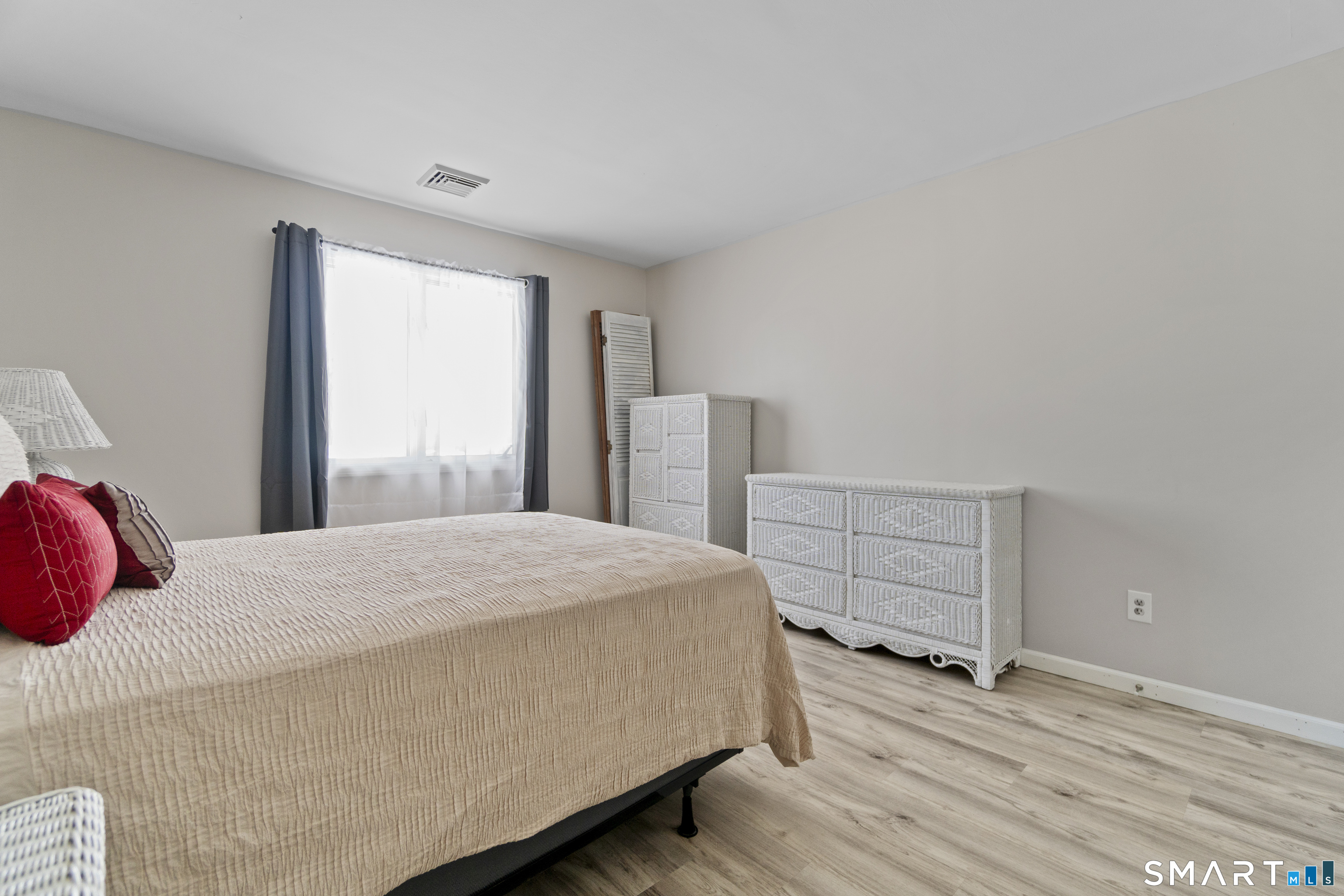 25 Zack Lane Bristol CT 06010