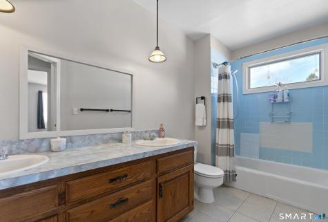 25 Zack Lane Bristol CT 06010