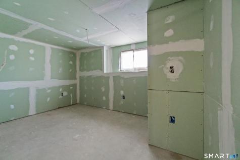 25 Zack Lane Bristol CT 06010