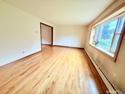 46 Lincoln Way Windsor CT 06095