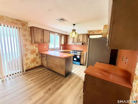 46 Lincoln Way Windsor CT 06095