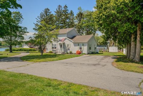 212-R Shore Road Waterford CT 06385