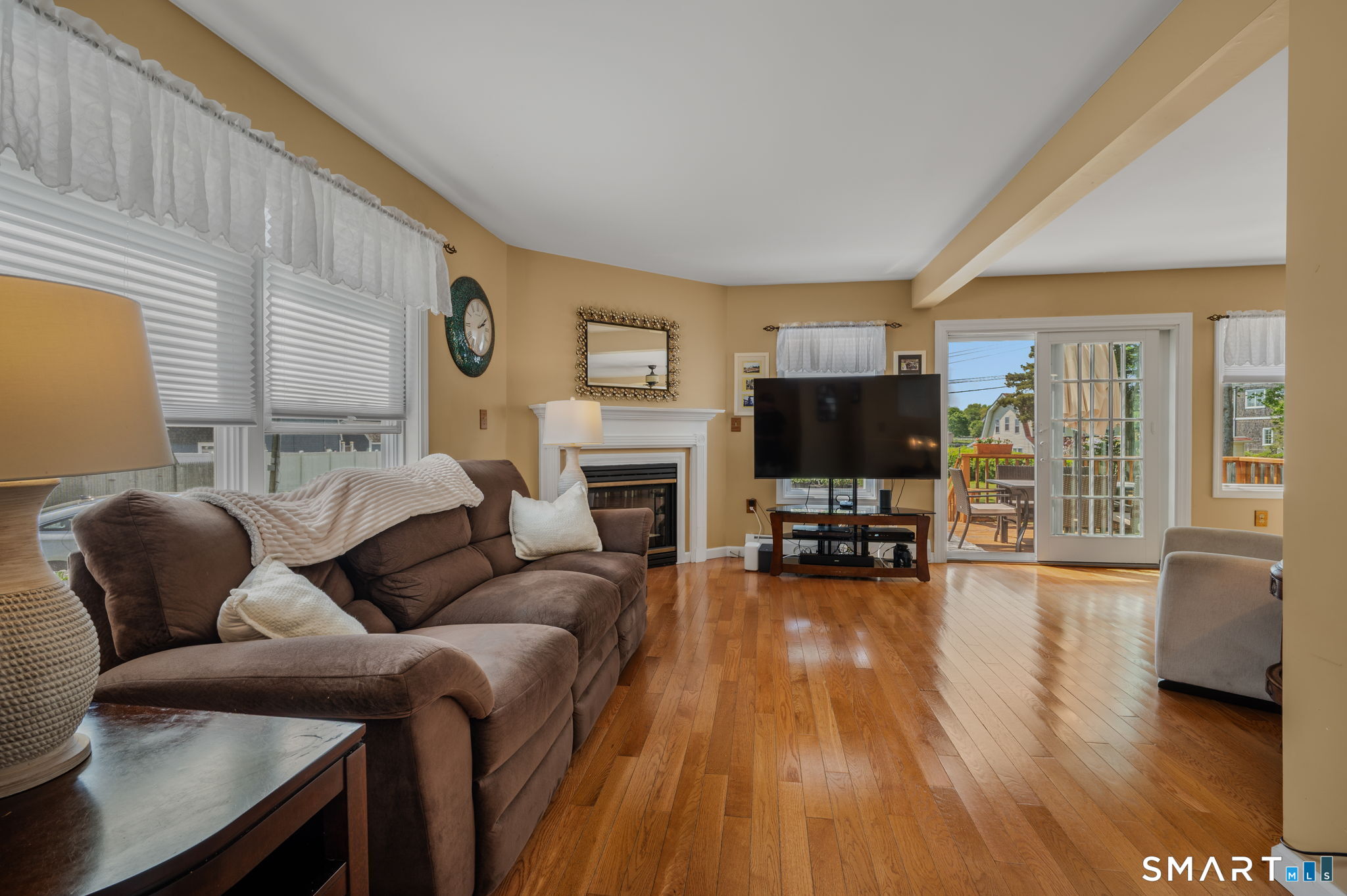 212-R Shore Road Waterford CT 06385