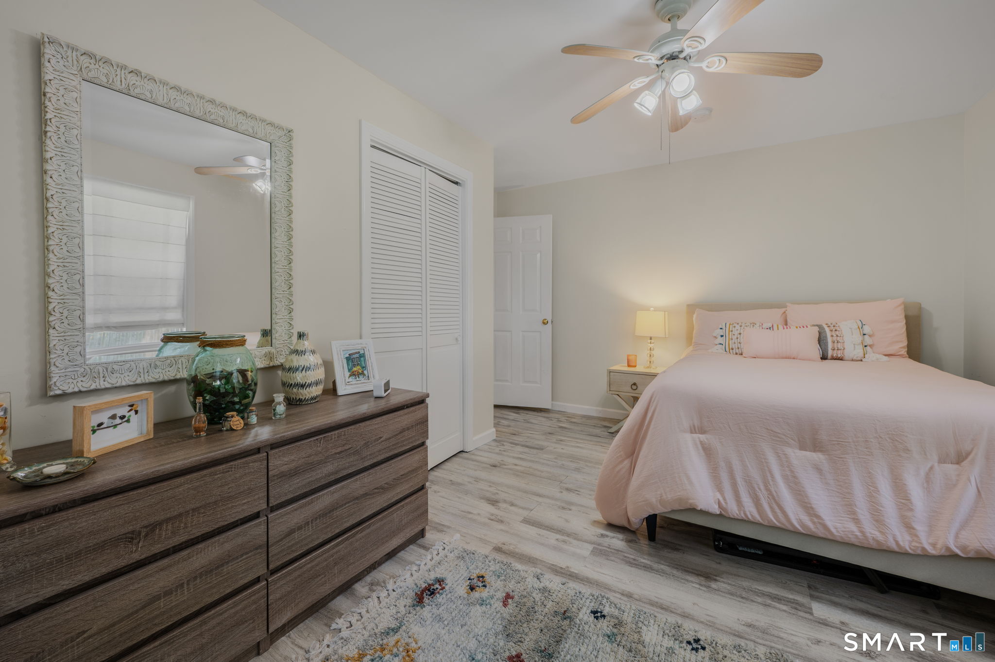 212-R Shore Road Waterford CT 06385