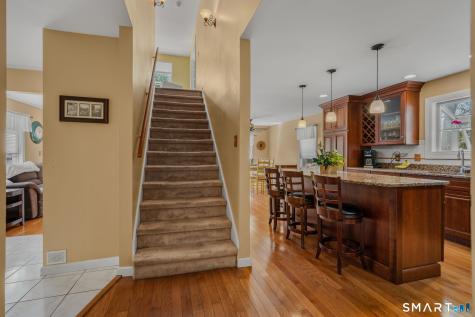 212-R Shore Road Waterford CT 06385