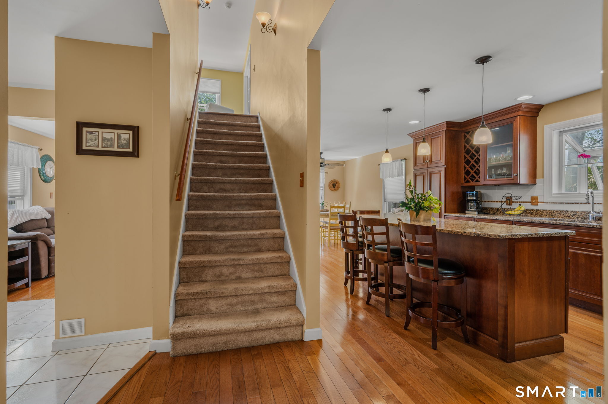 212-R Shore Road Waterford CT 06385