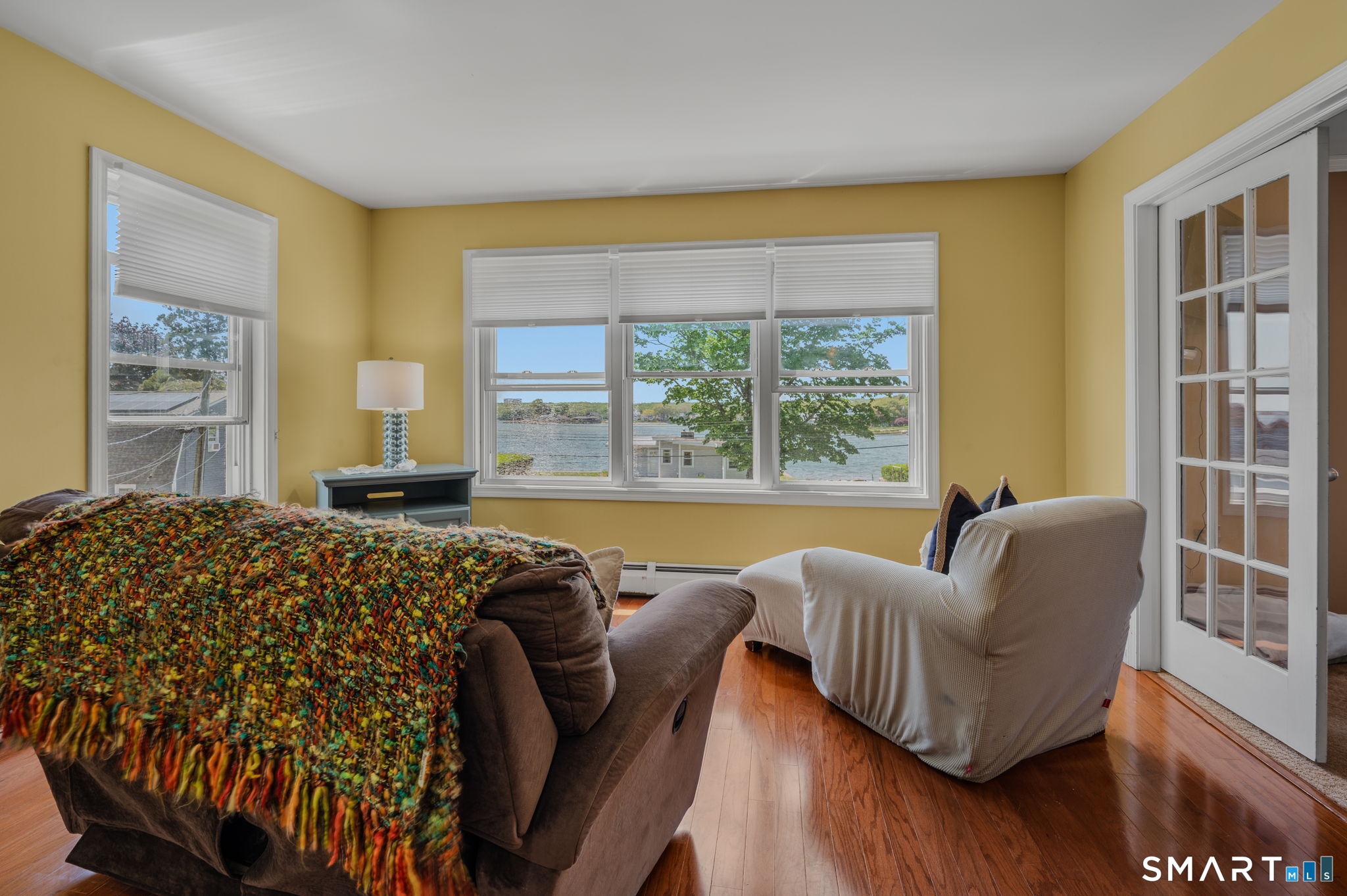 212-R Shore Road Waterford CT 06385