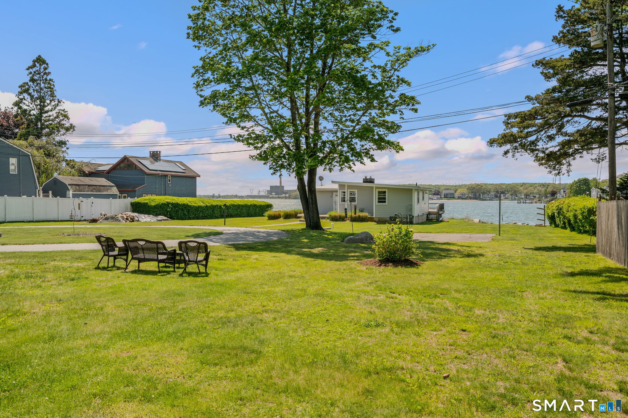 212-R Shore Road Waterford CT 06385