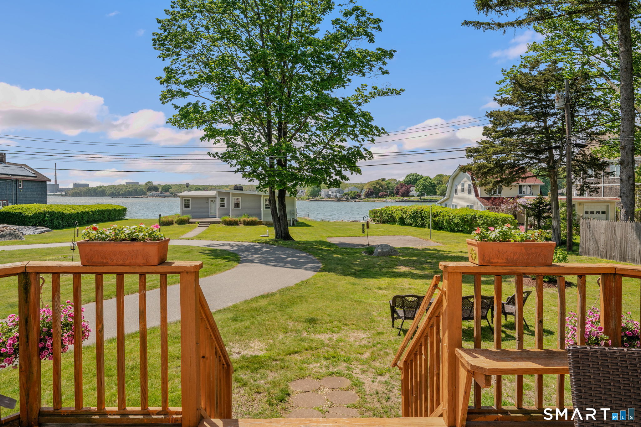 212-R Shore Road Waterford CT 06385