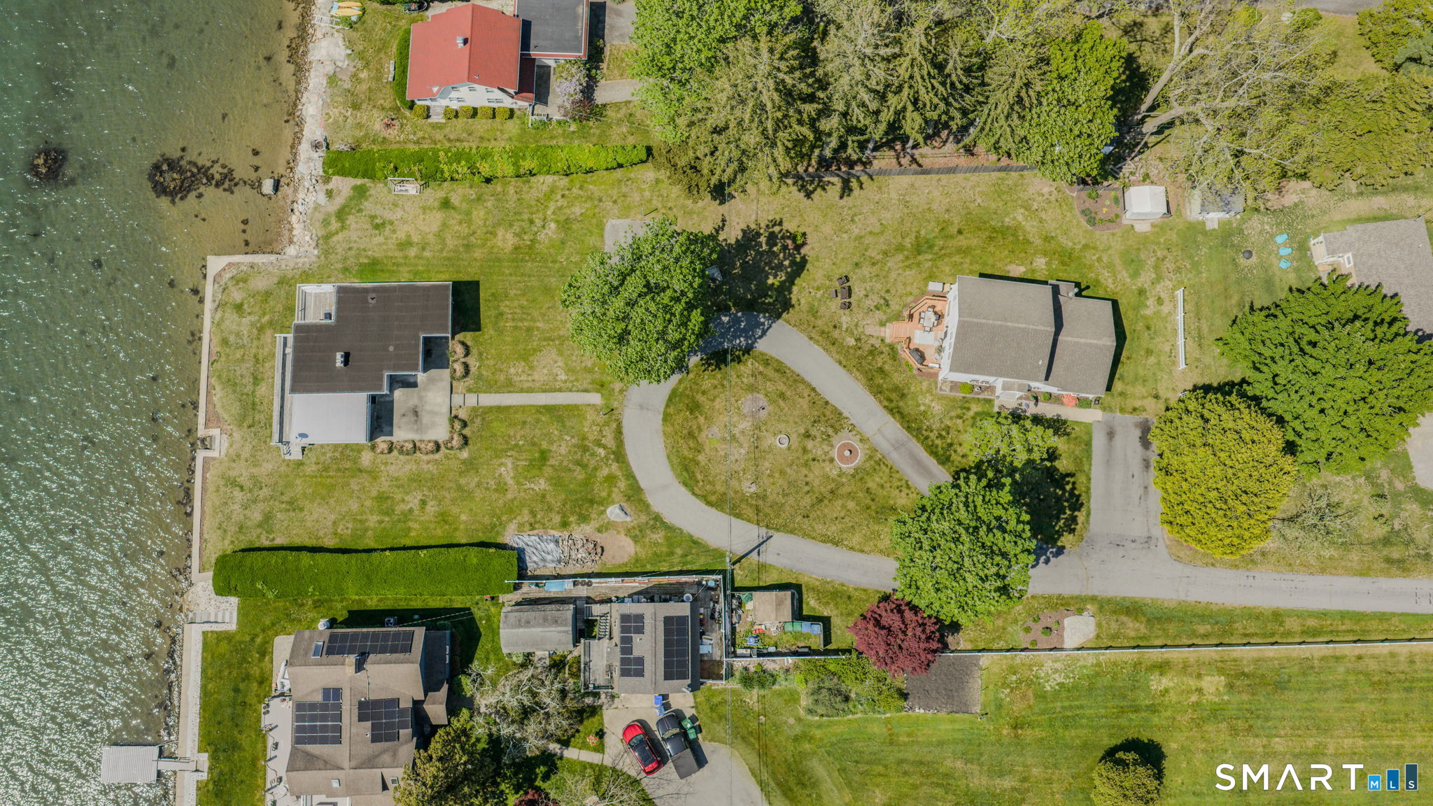 212-R Shore Road Waterford CT 06385