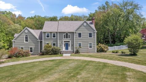 1 Dover Circle Newtown CT 06470