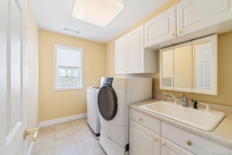 126 Sunset Ridge Southbury CT 06488