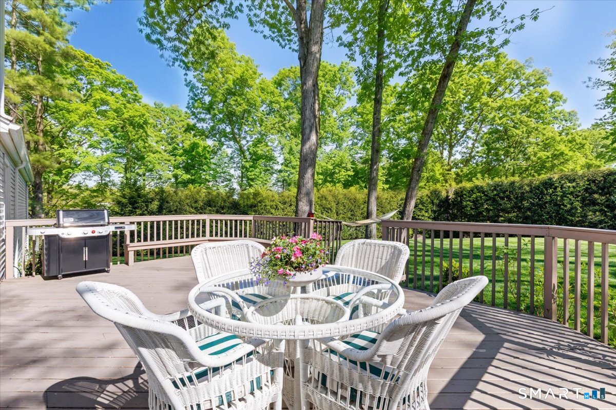 12 Norholt Drive New Canaan CT 06840