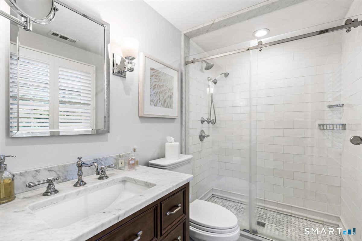 12 Norholt Drive New Canaan CT 06840