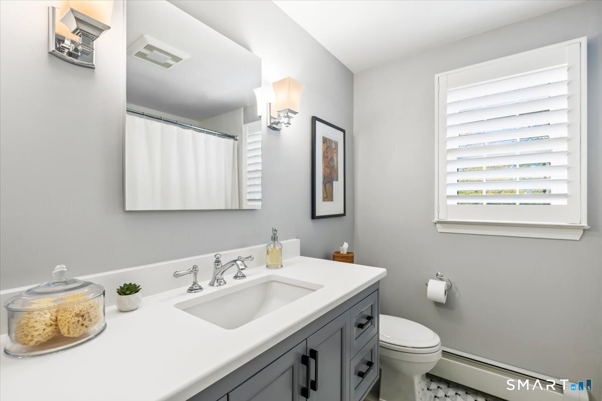 12 Norholt Drive New Canaan CT 06840