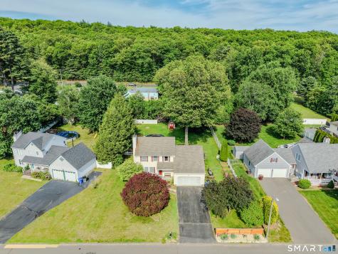 7 Pinecrest Road Enfield CT 06082