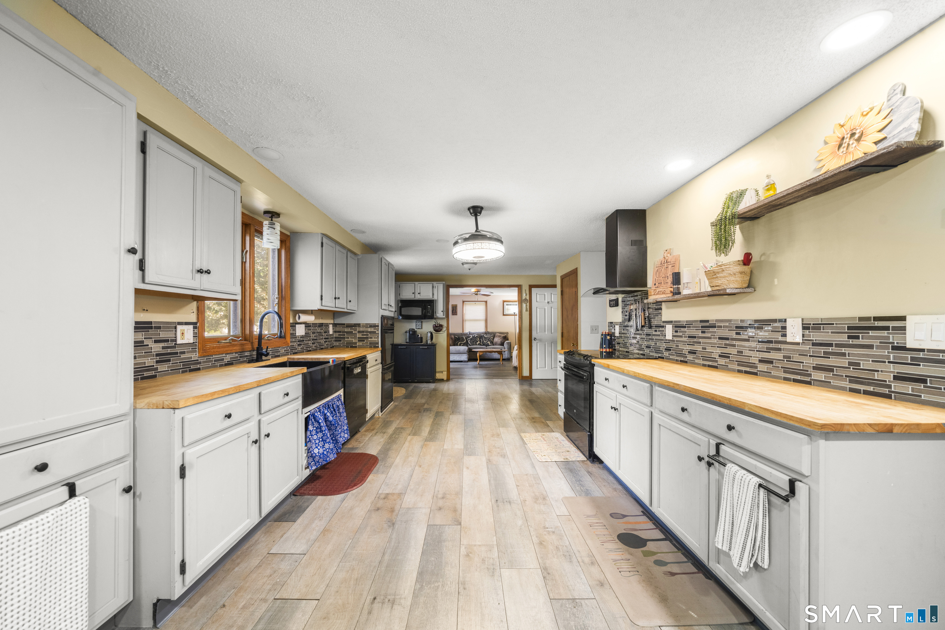 7 Pinecrest Road Enfield CT 06082