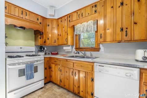 120 Bloomfield Avenue Windsor CT 06095