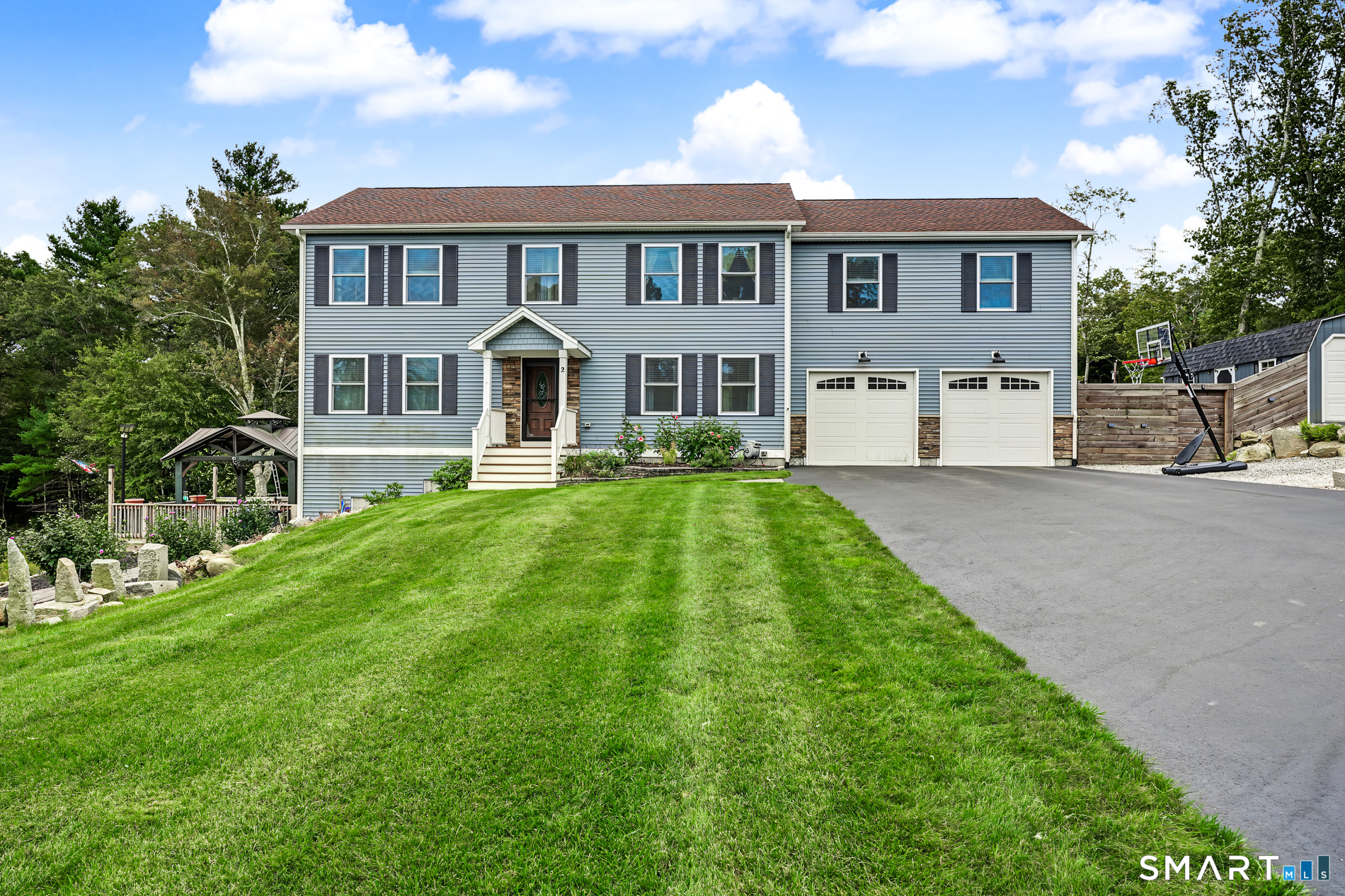 2 Logans Way Sterling CT 06377