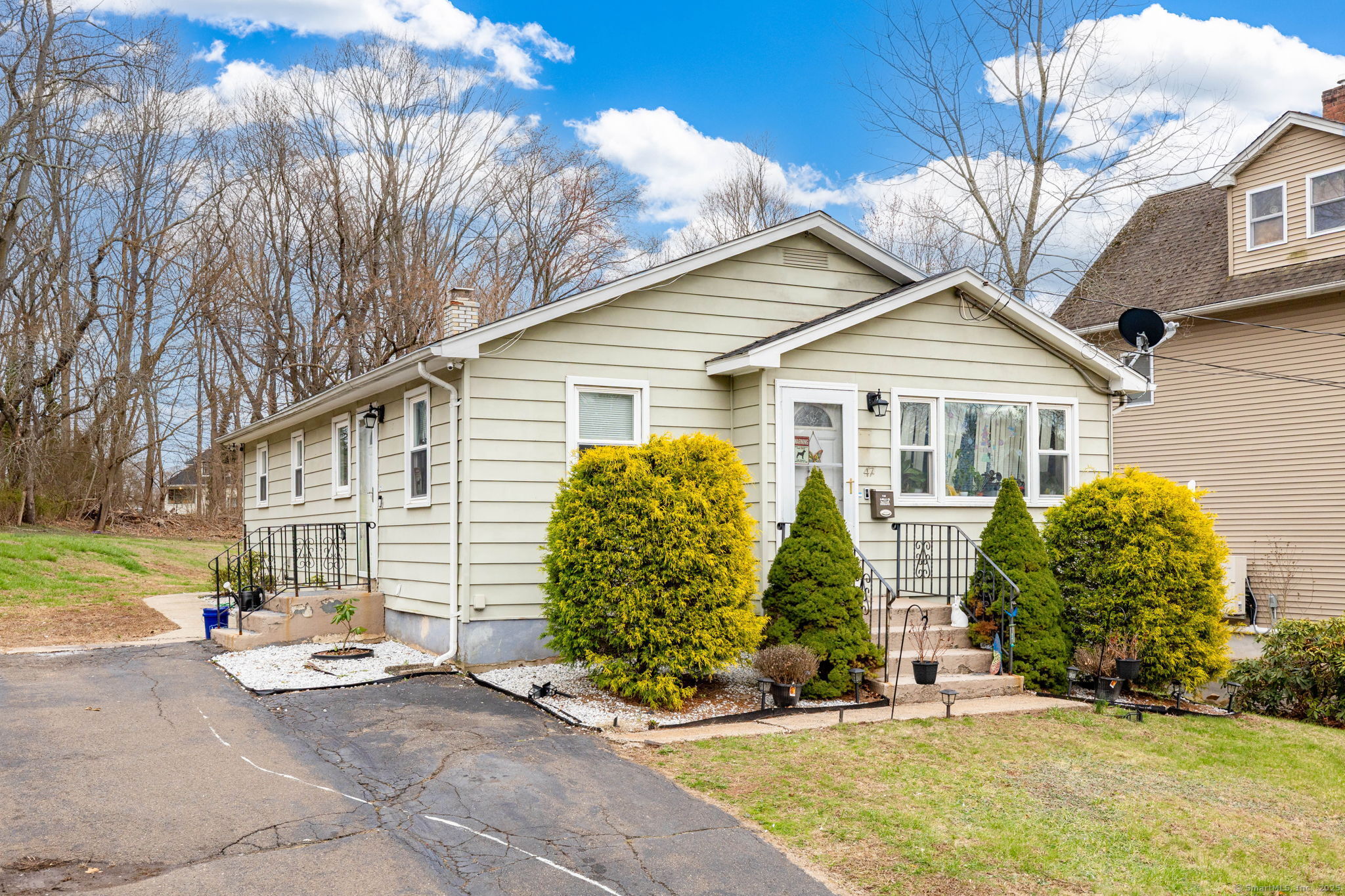 47 Graveline Avenue Meriden CT 06451