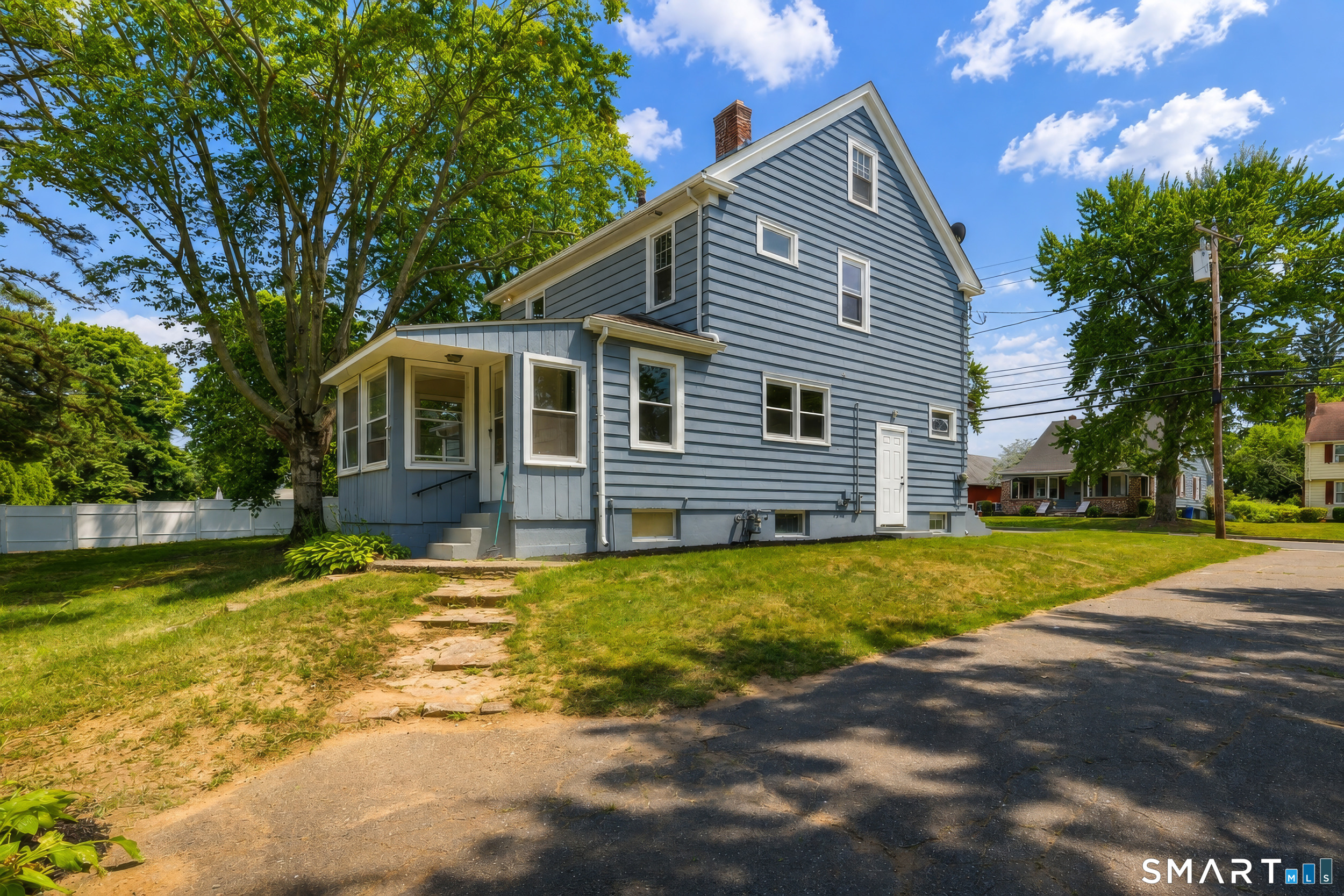 572 Forbes Street East Hartford CT 06118