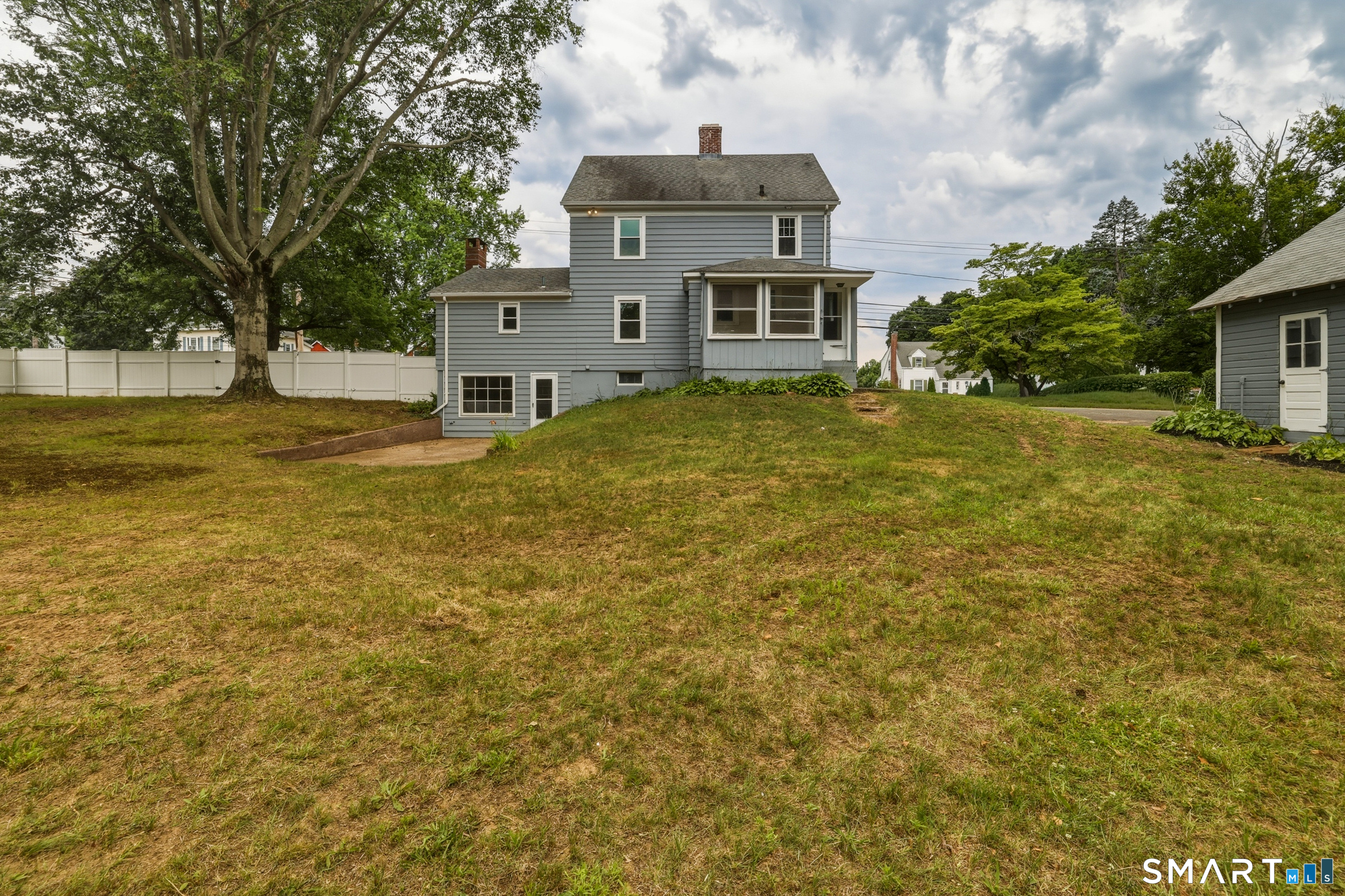 572 Forbes Street East Hartford CT 06118